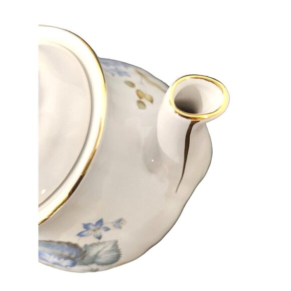 Vintage Royal Oak Floral Porcelain Teapot With Gold Trim - Picture 11 of 11